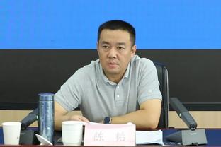 德媒：京多安受到数万名土耳其球迷嘘声，他曾强调热爱土耳其